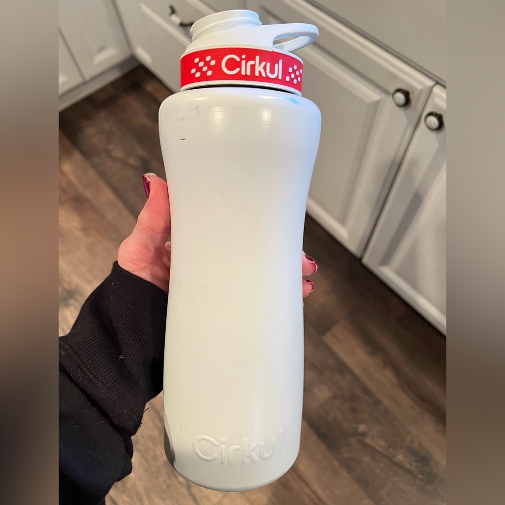 Cirkul White Water Bottle